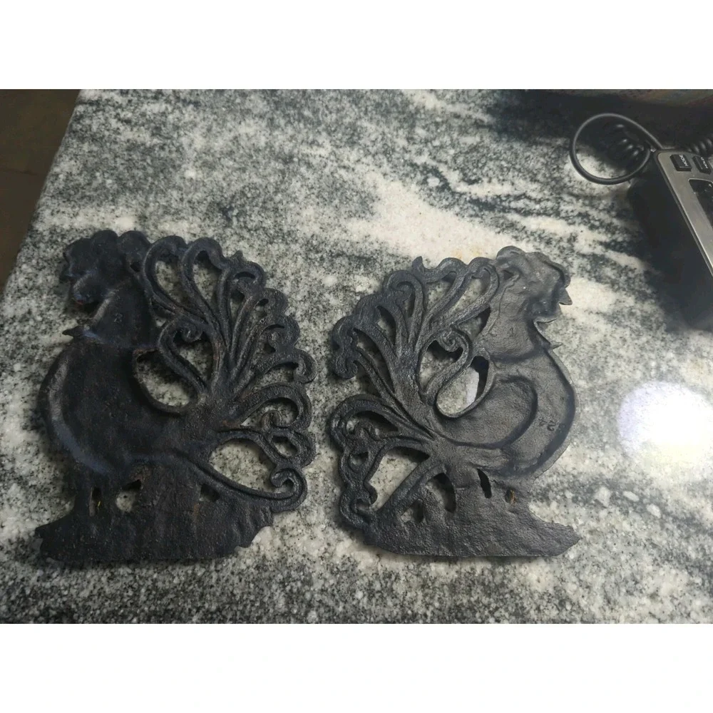 2 Vintage Cast Iron Roosters Wall Hangings Black Farmhouse Farm Chicken Decor
